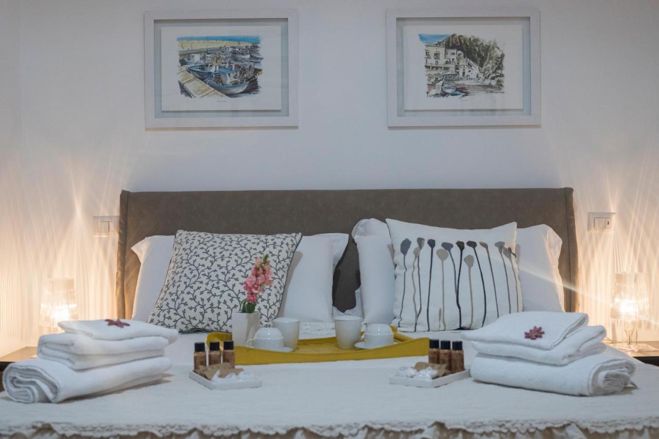살레르노 La Dimora Del Barone B&B 외부 사진
